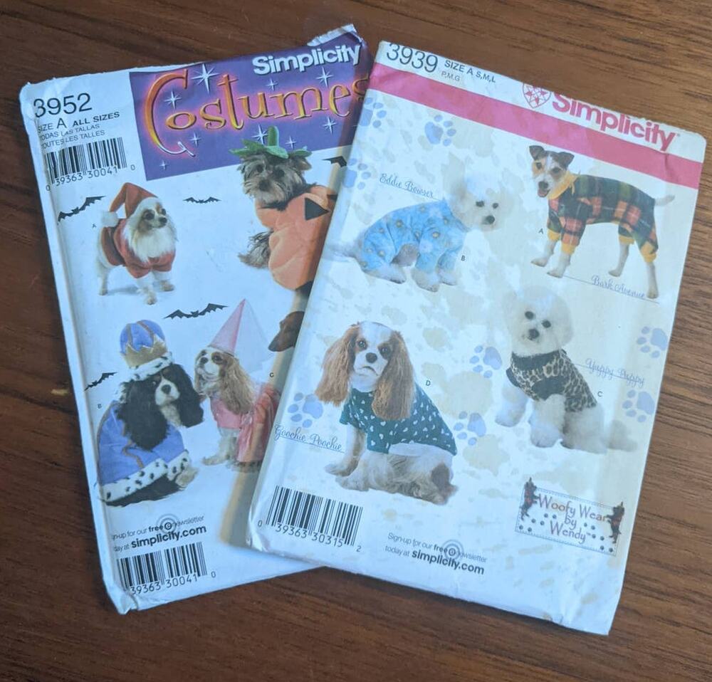 2 UNCUT Simplicity Dog Patterns 3939 & 3952 Size S-L Costumes